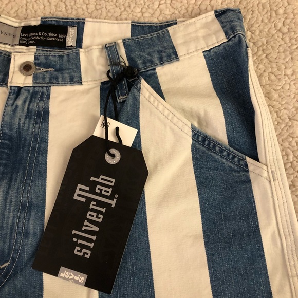 LEVI’S Men’s Silvertab Carpenter Shorts - Picture 4 of 8